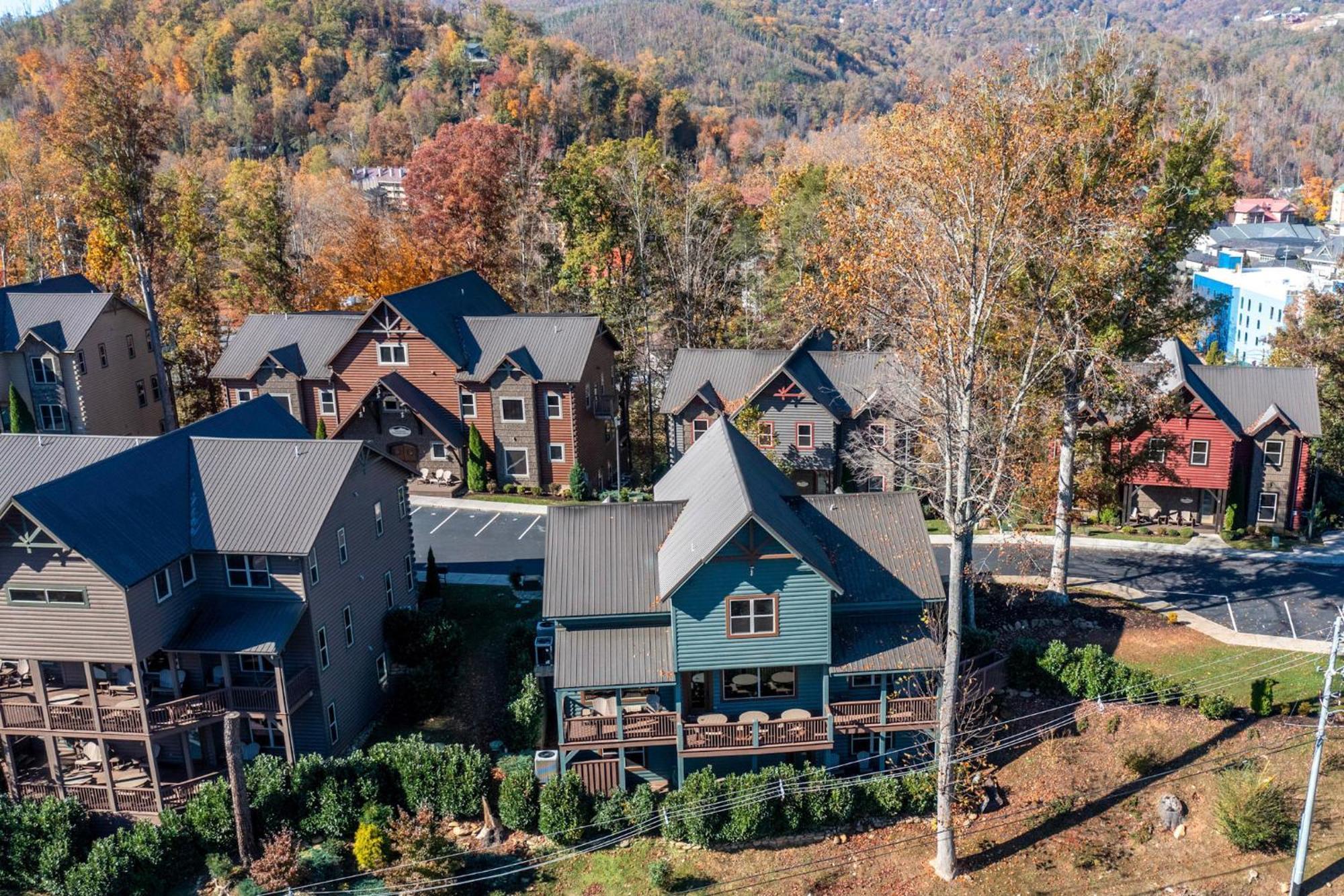 The Majestic Pine Retreat By Stony Brook Cabins Villa Gatlinburg Eksteriør bilde