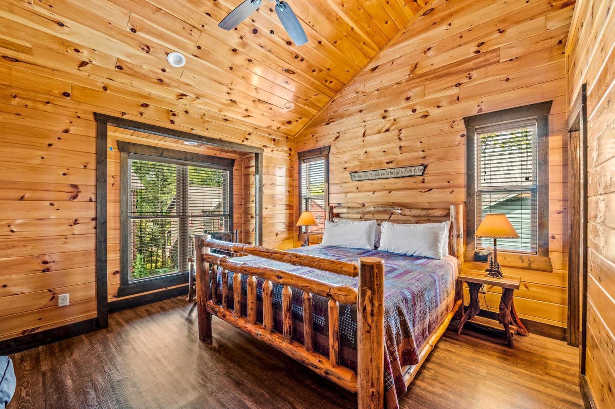 The Majestic Pine Retreat By Stony Brook Cabins Villa Gatlinburg Eksteriør bilde